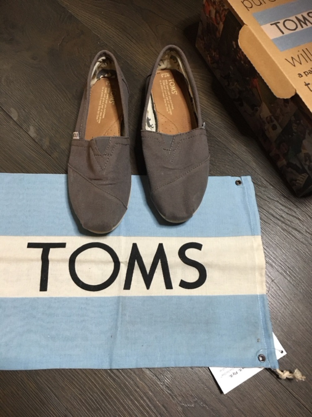 TOMS Womens Classic Slip-On Shoe in Ash Gray - Picture 2 of 10